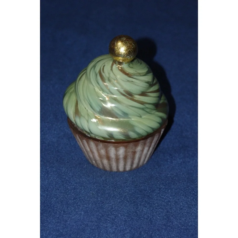 Anthropologie Cupcake Gourmand Ginger Cookie Candle Green Gold Glass New‎ Flaw